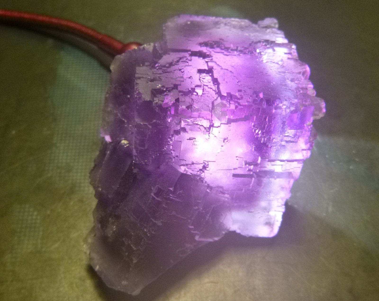 Fluorite.
Main crystal: 40mm x 40mm x 40mm
(Autor: Firmo Espinar)