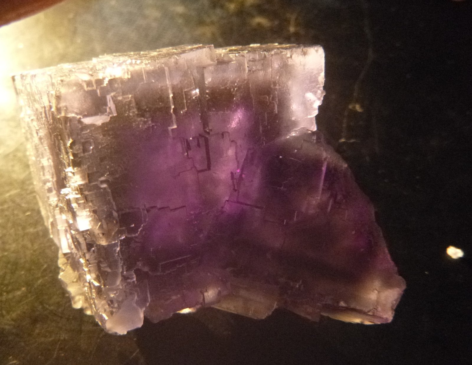 Fluorite.
Main crystal: 40mm x 40mm x 40mm
(Autor: Firmo Espinar)