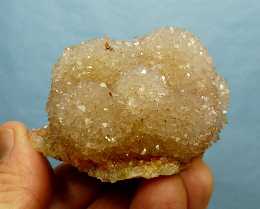 Quartz
73 x 55 x 47 mm
(Autor: Pierre Joubert)