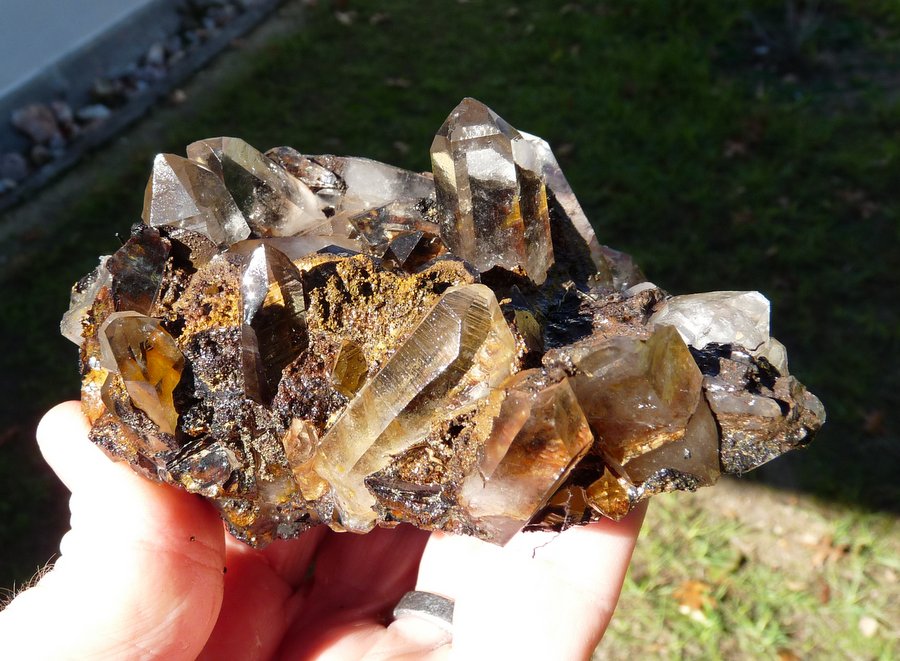 Quartz with goethite
115 x 70 x 65 mm
(Autor: Pierre Joubert)
