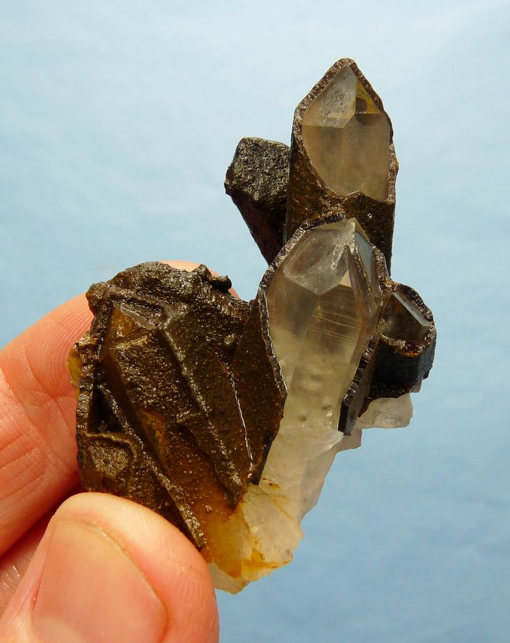 Quartz with manganese oxides
55 x 40 x 27 mm
(Autor: Pierre Joubert)