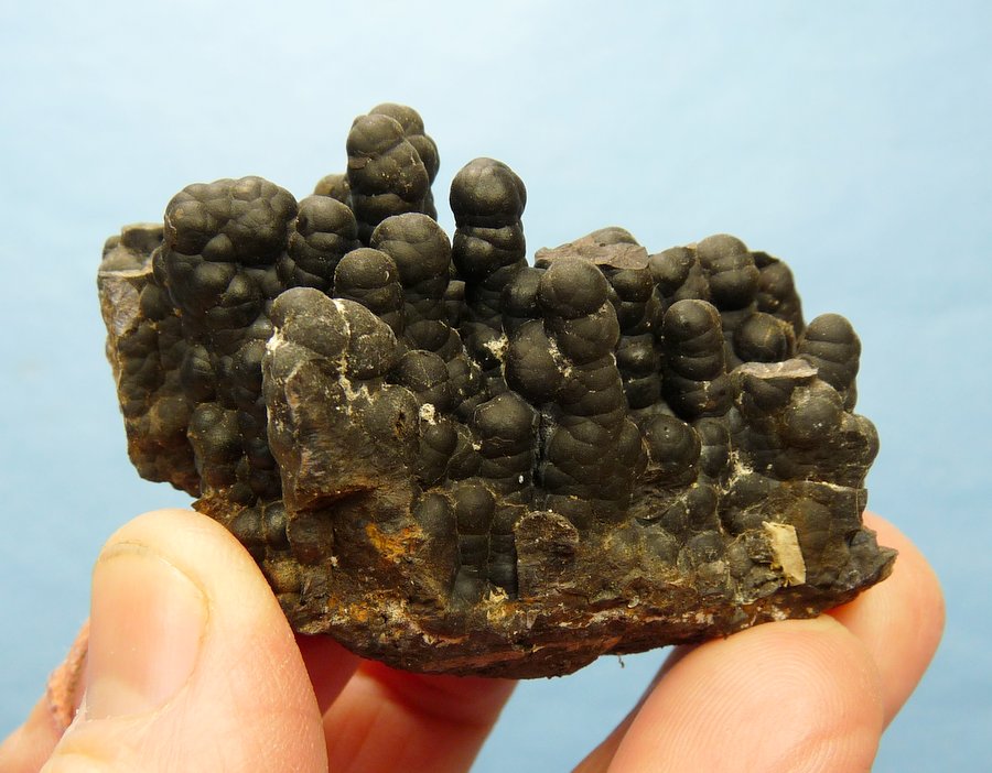 Manganese oxides
58 x 43 x 32 mm
(Autor: Pierre Joubert)