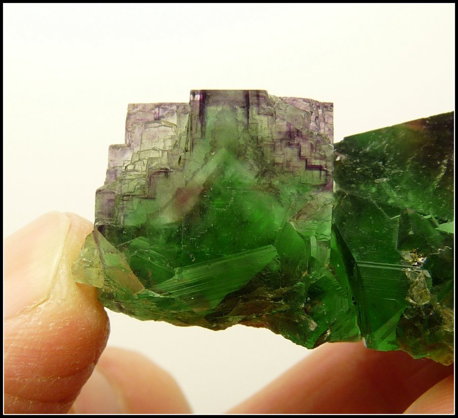 Fluorite
46 x 31 x 23 mm
(Autor: Pierre Joubert)