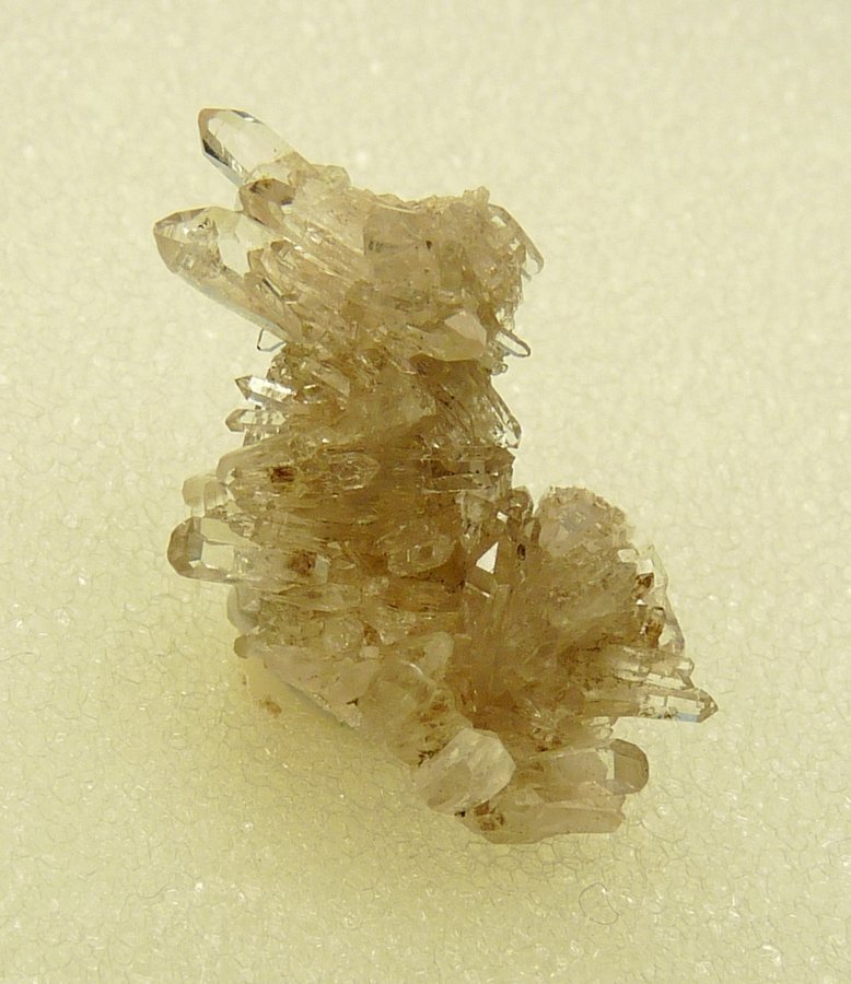 Quartz
26 x 15 x 09 mm
(Autor: Pierre Joubert)