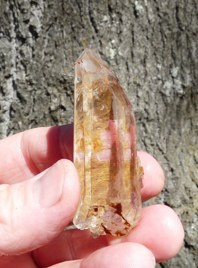Quartz
Hands for size.
(Autor: Pierre Joubert)