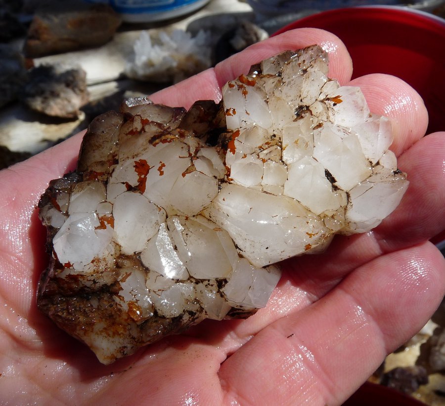 Quartz
Hands for size.
(Autor: Pierre Joubert)