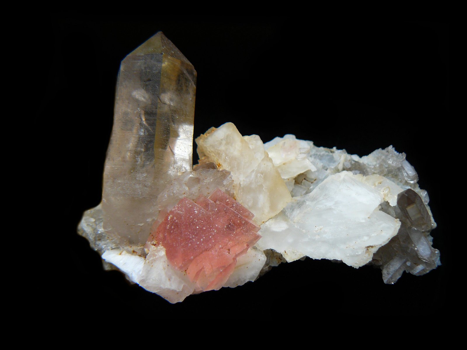 Quartz (variety smoky), Fluorite and Calcite
6 x 4 cm
(Autor: Benj)