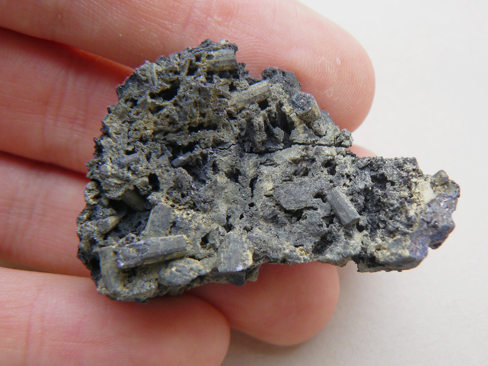 Galena psm after Pyromorphite
4,5 x 2,5 cm
(Autor: Benj)