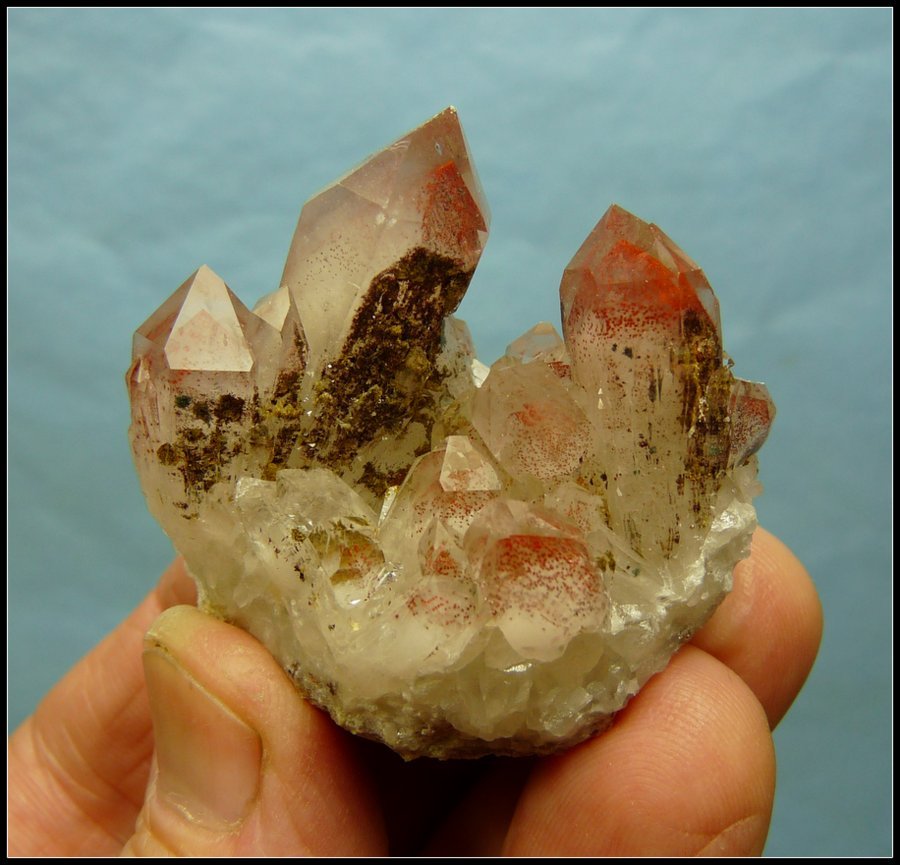 Quartz with iron oxide.
45 x 43 x 30 mm
(Autor: Pierre Joubert)