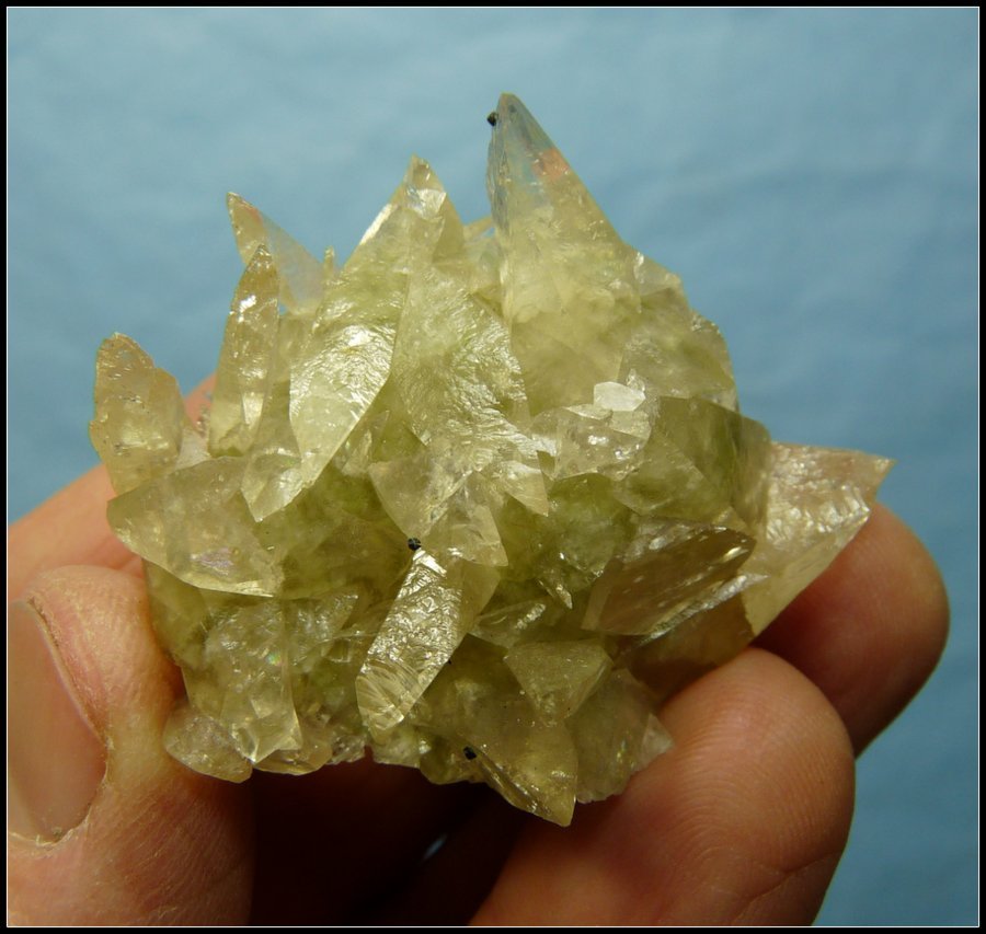 Smithsonite
49 x 41 x 25 mm
(Autor: Pierre Joubert)