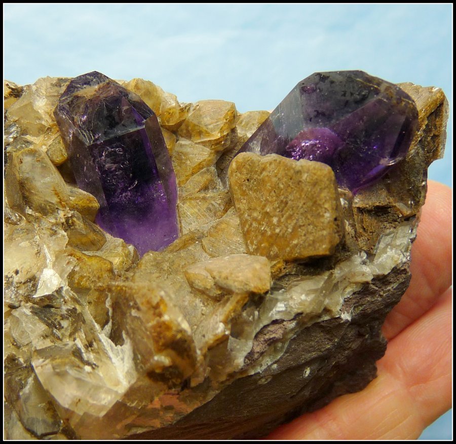 Quartz and Calcite
87 x 64 x 54 mm
(Autor: Pierre Joubert)