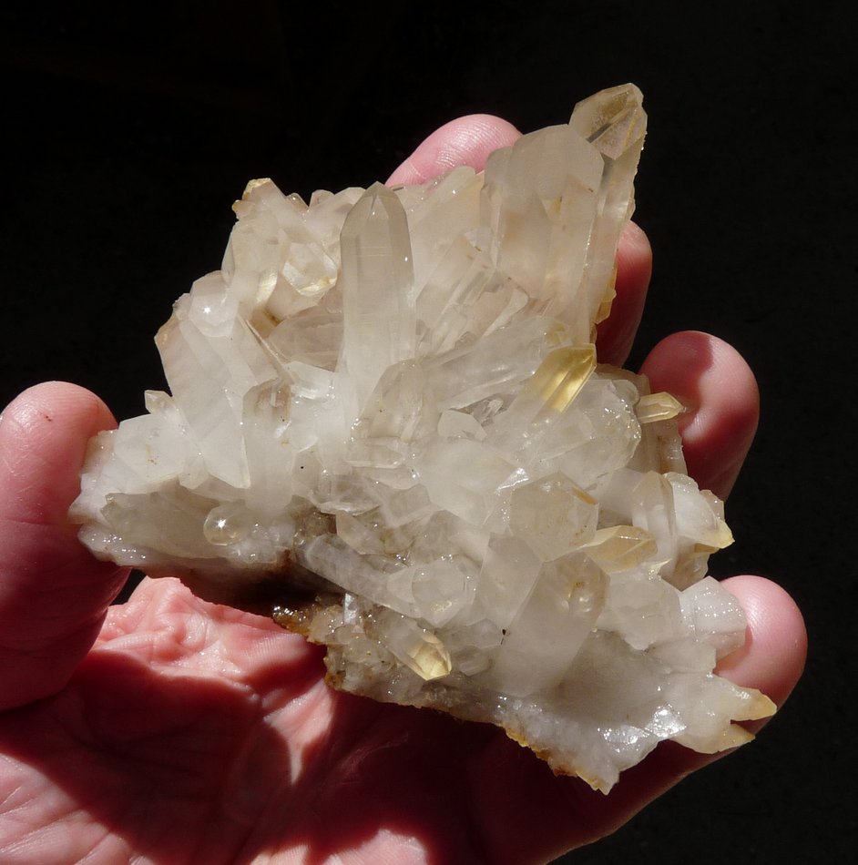 Quartz
Hands for size.
(Autor: Pierre Joubert)