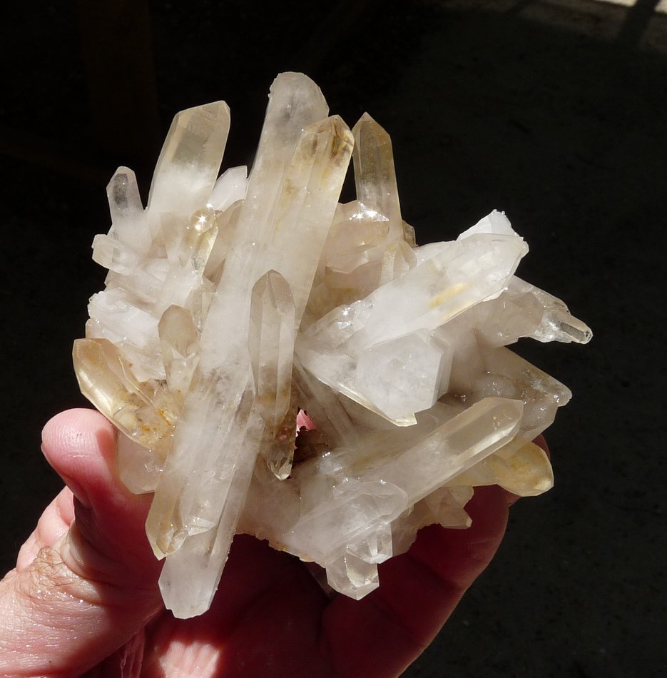 Quartz
Hands for size.
(Autor: Pierre Joubert)