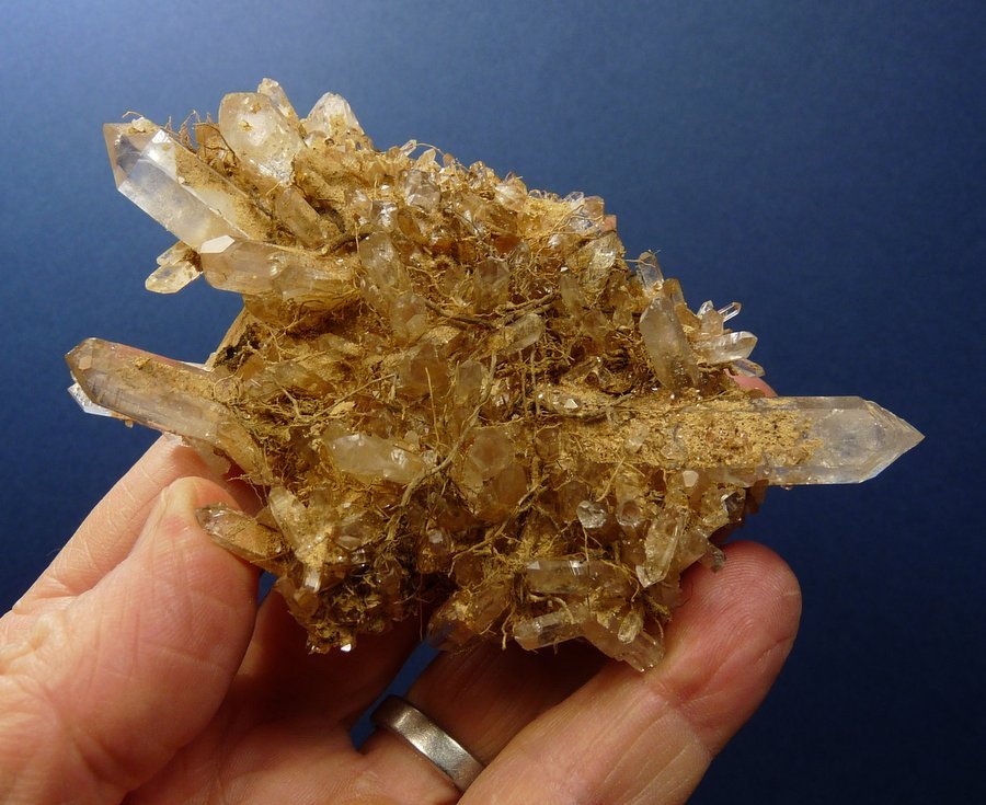 Quartz
Fingers for size
(Autor: Pierre Joubert)