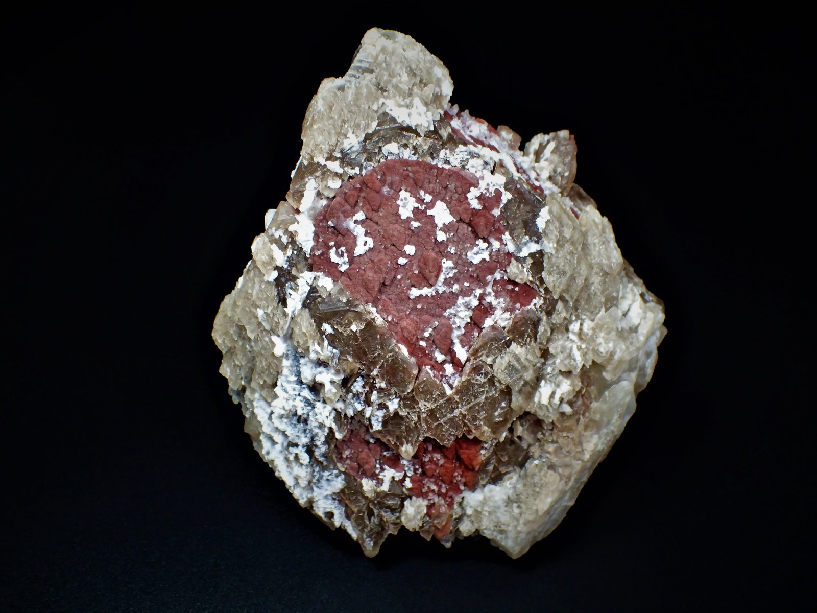 Fluorite, Calcite
125 mm x 110 mm x 53 mm
(Autor: Don Lum)