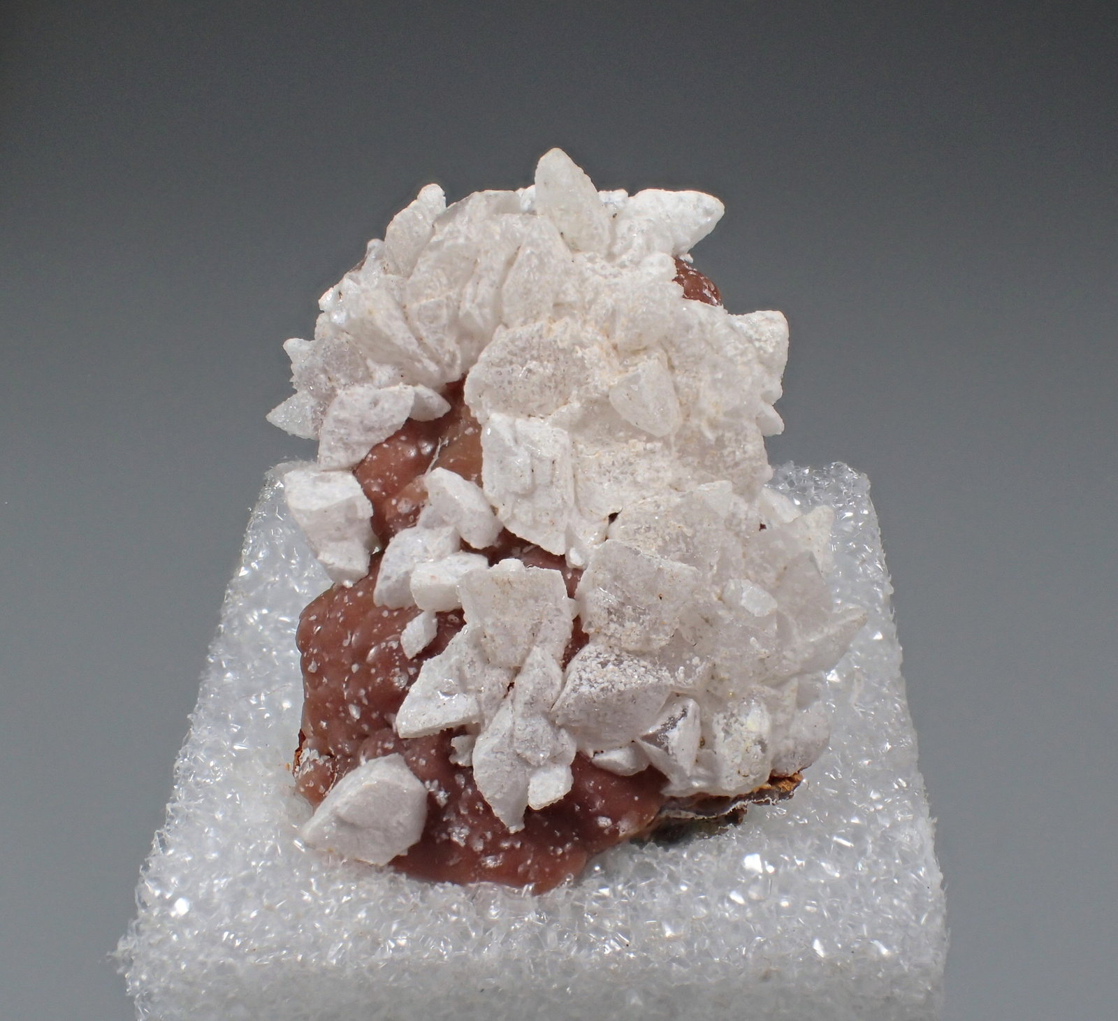 Calcite, Smithsonite, Sphalerite
32mm x 28mm x 30mm
(Autor: Don Lum)