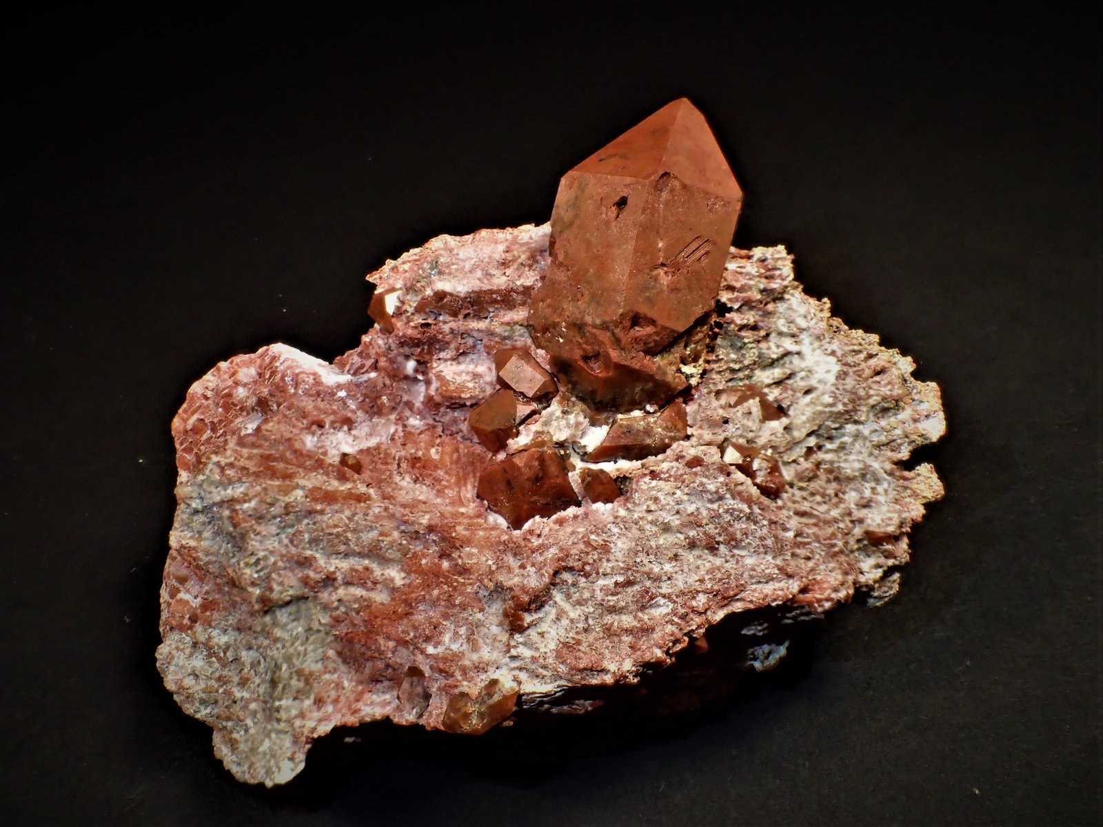 Quartz (variety jacinto de compostela)
67 mm x 50 mm
(Autor: Don Lum)