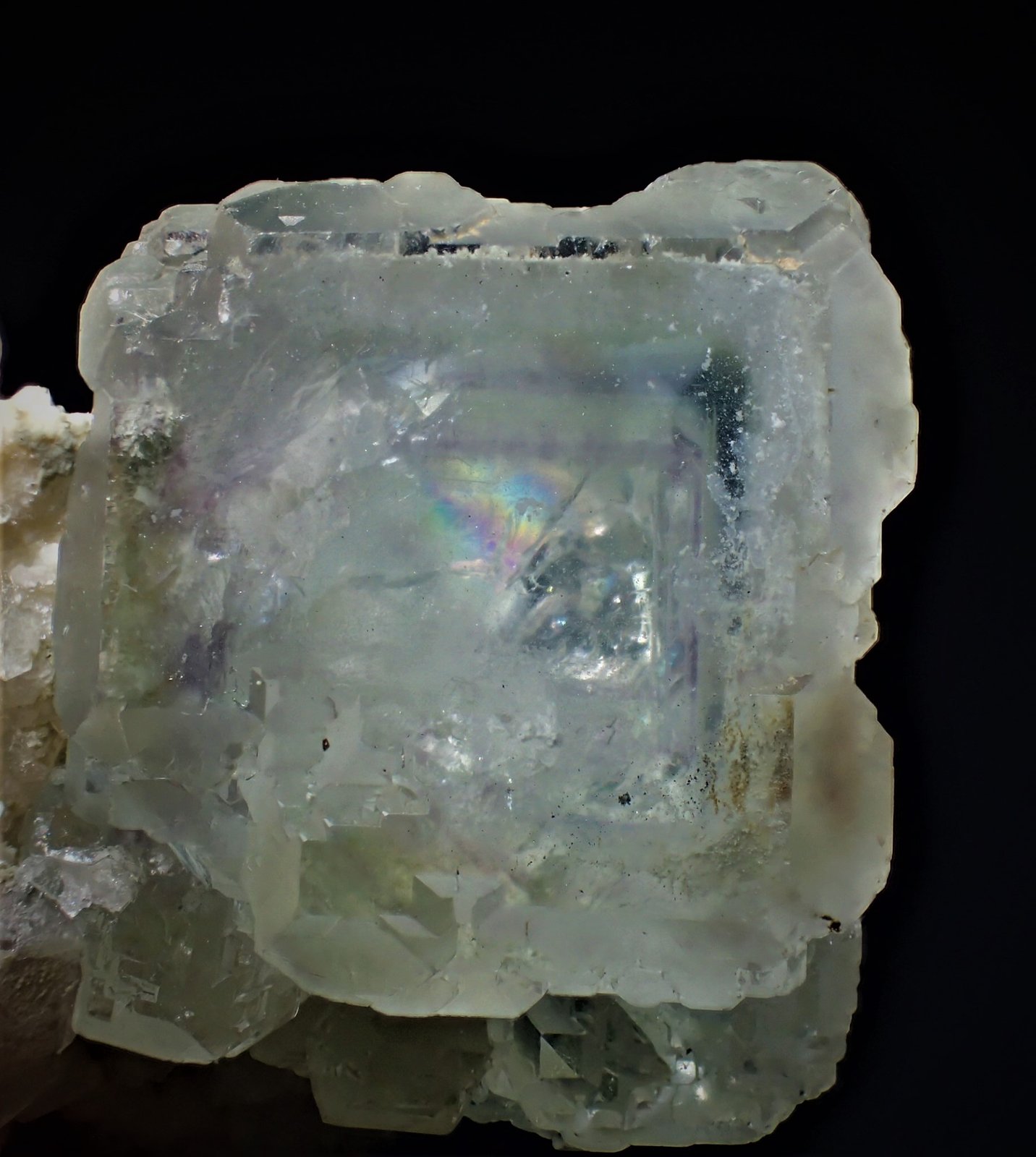 Fluorite
37 mm x 28 mm x 28 mm
(Autor: Don Lum)