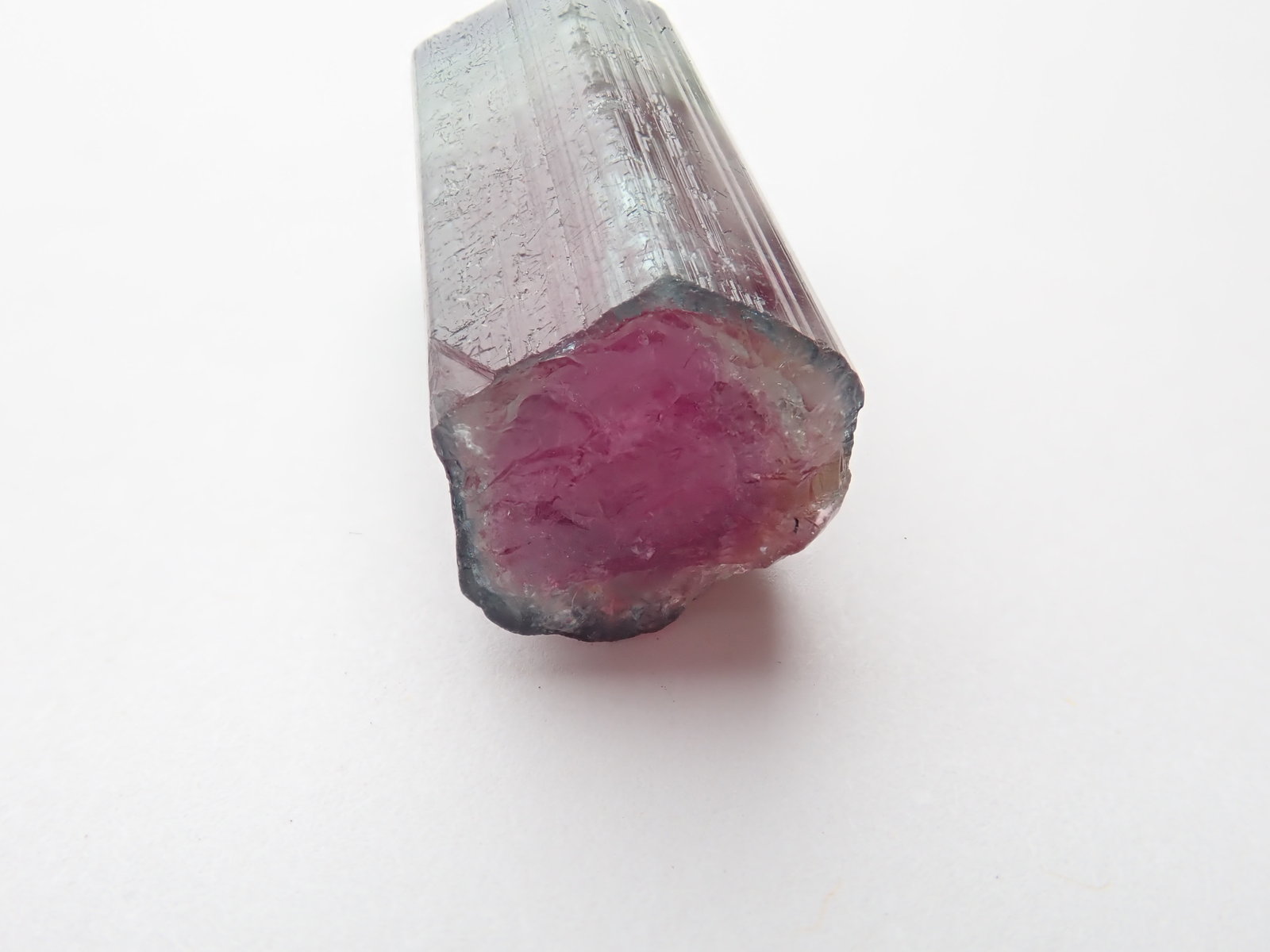 Elbaite (Tourmaline Group)
3.1cm x  1.4 cm
(Autor: texasdigger)