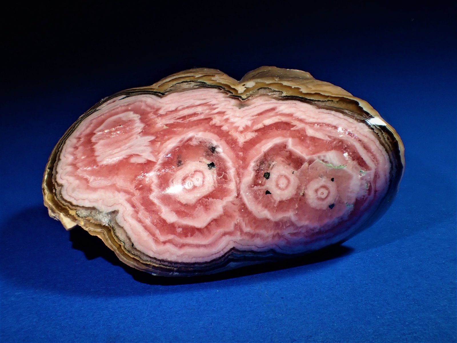 Rhodochrosite
106 mm x 57 mm x 28 mm
(Autor: Don Lum)