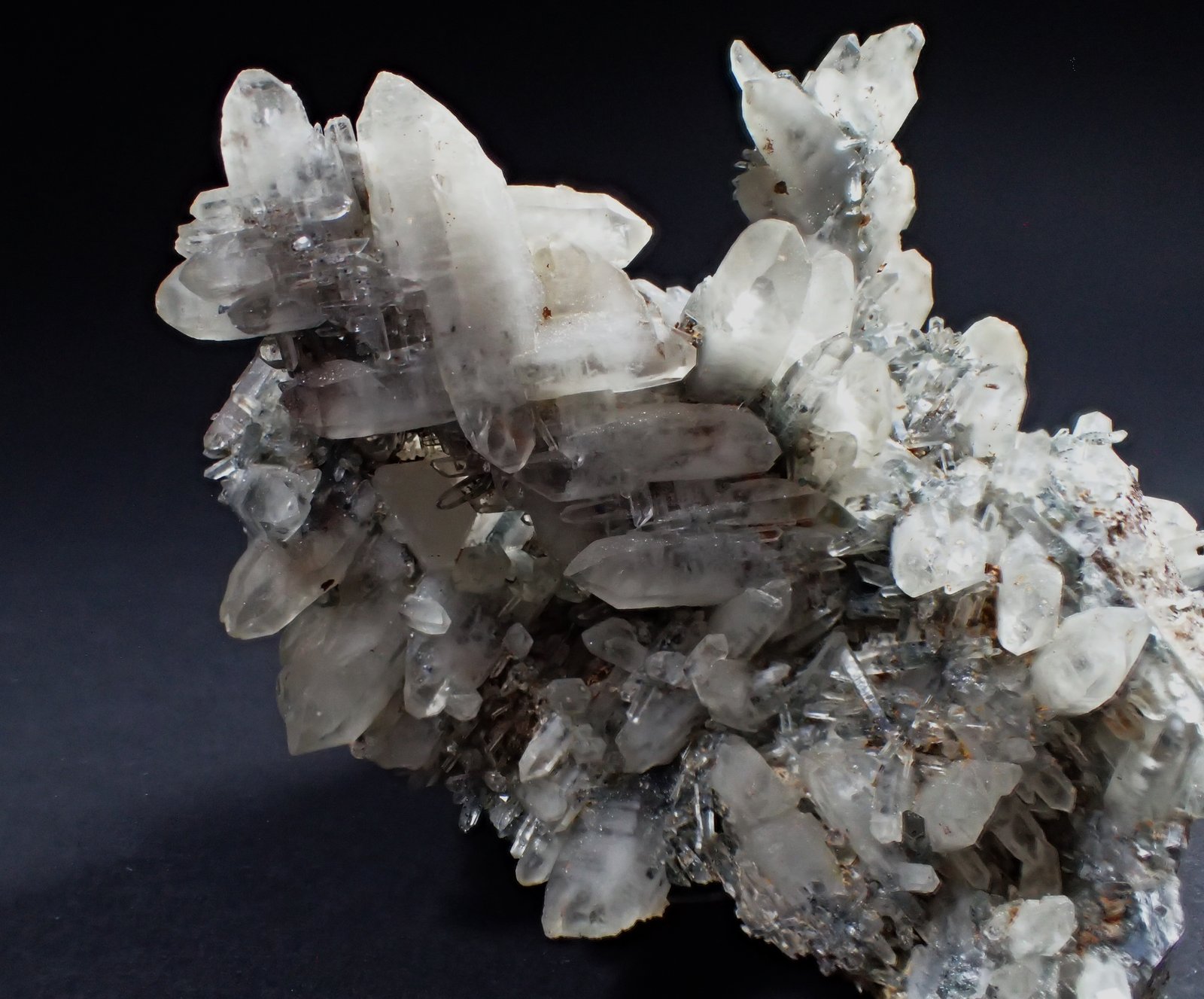 Quartz
107 mm x 82 mm x 64 mm
(Autor: Don Lum)