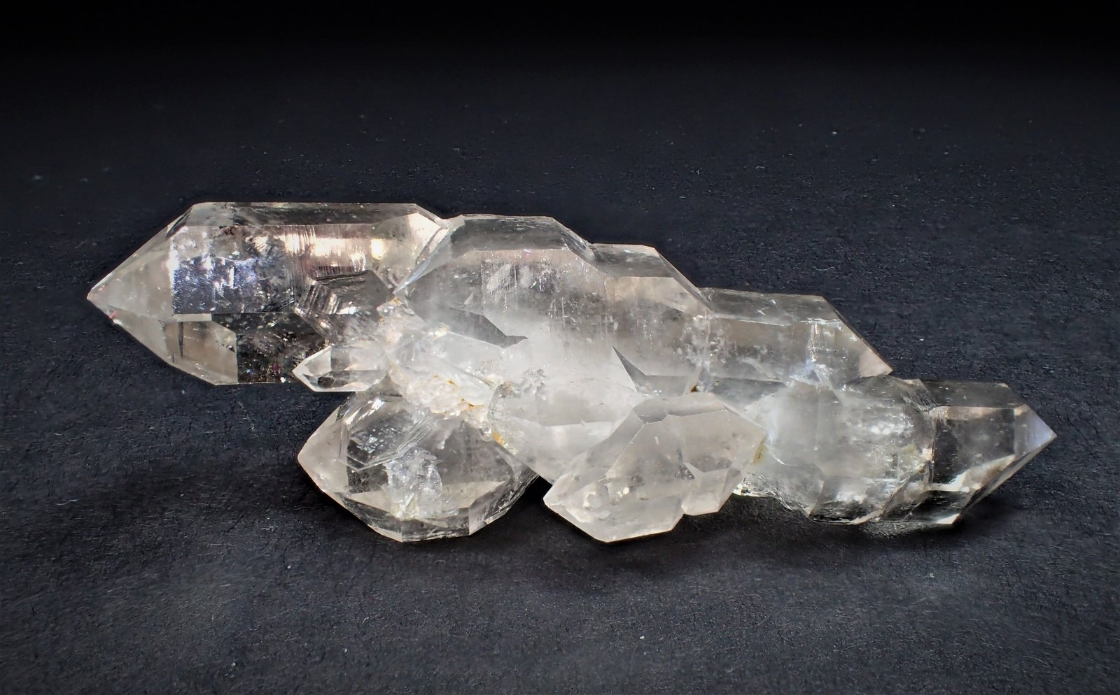 Quartz
55 mm x 19 mm x 12 mm
(Autor: Don Lum)