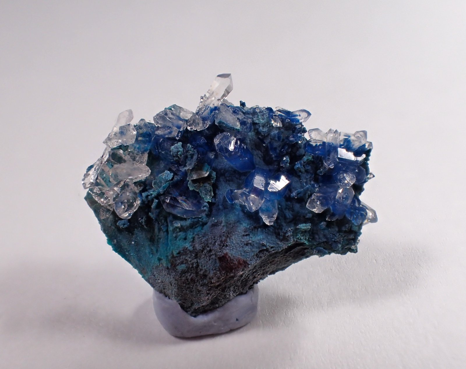 Shattuckite, Quartz
24 mm x 23 mm x 10 mm
(Autor: Don Lum)
