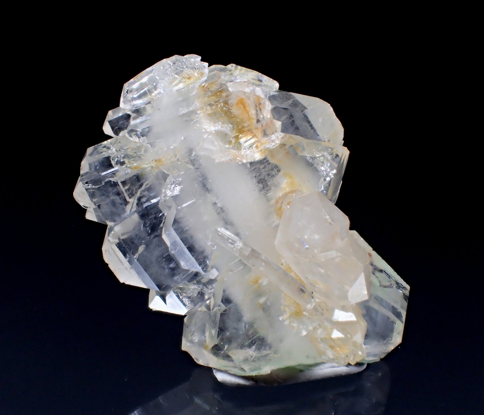 Quartz (variety faden)
51mm x 49mm x 20mm
(Autor: Don Lum)
