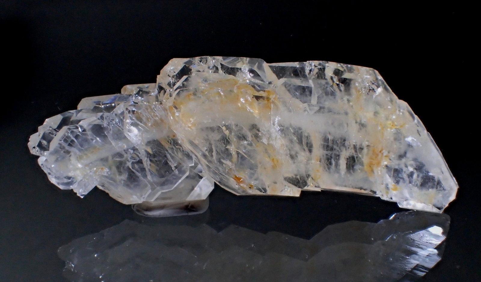 Quartz (variety faden)
80.6mm x 27.7mm x 12.4mm
(Autor: Don Lum)