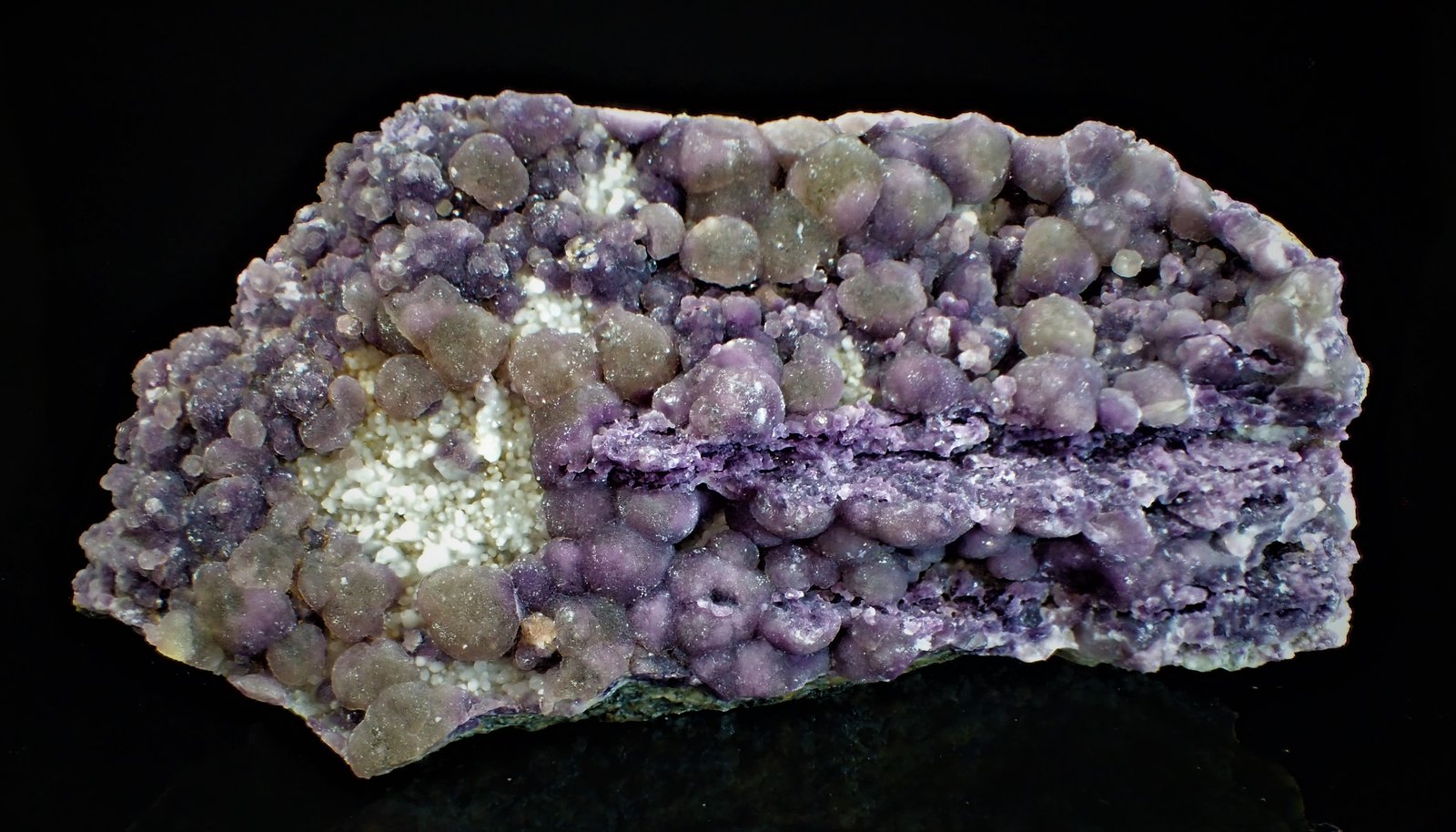 Fluorite
92 mm x 50 mm x 47 mm
(Autor: Don Lum)
