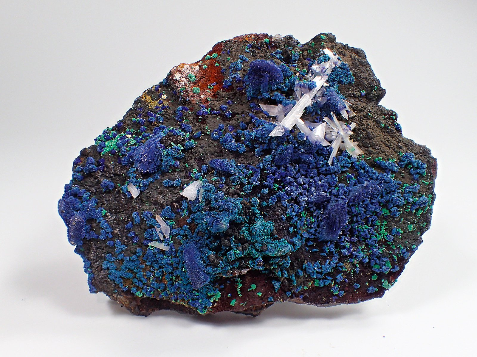 Azurite, Malachite, Gypsum (variety selenite)
93 mm x 75 mm x 25 mm
(Autor: Don Lum)
