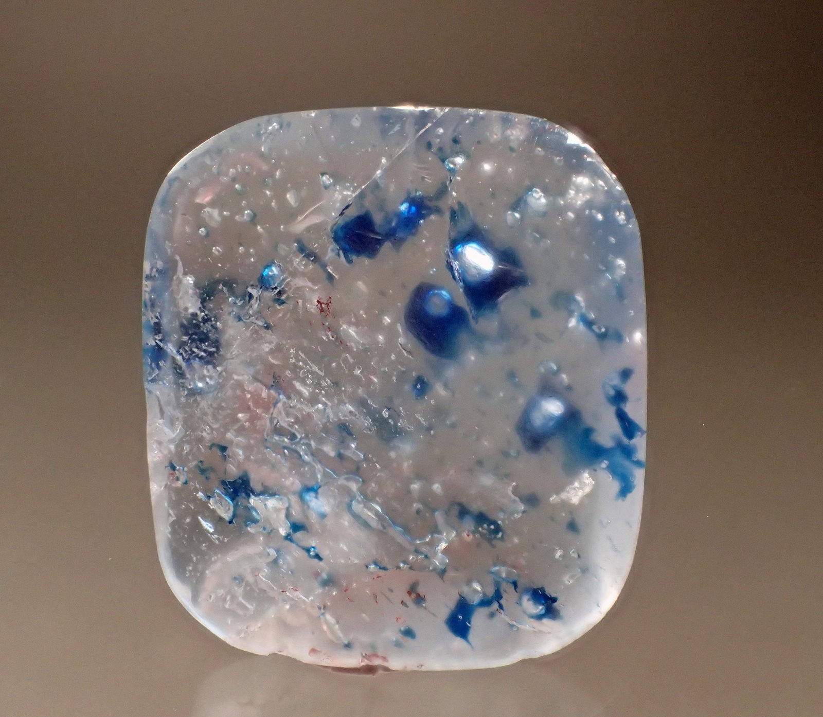 Quartz
22mm x 19.5mm x 8.8mm
(Autor: Don Lum)