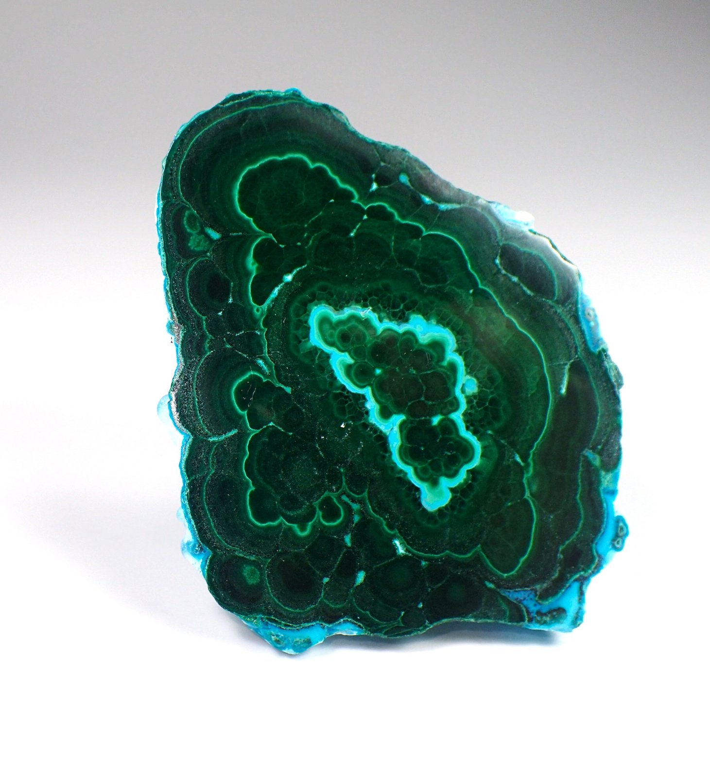 Chrysocolla and Malachite
67 mm x 55 mm x 18 mm
(Autor: Don Lum)