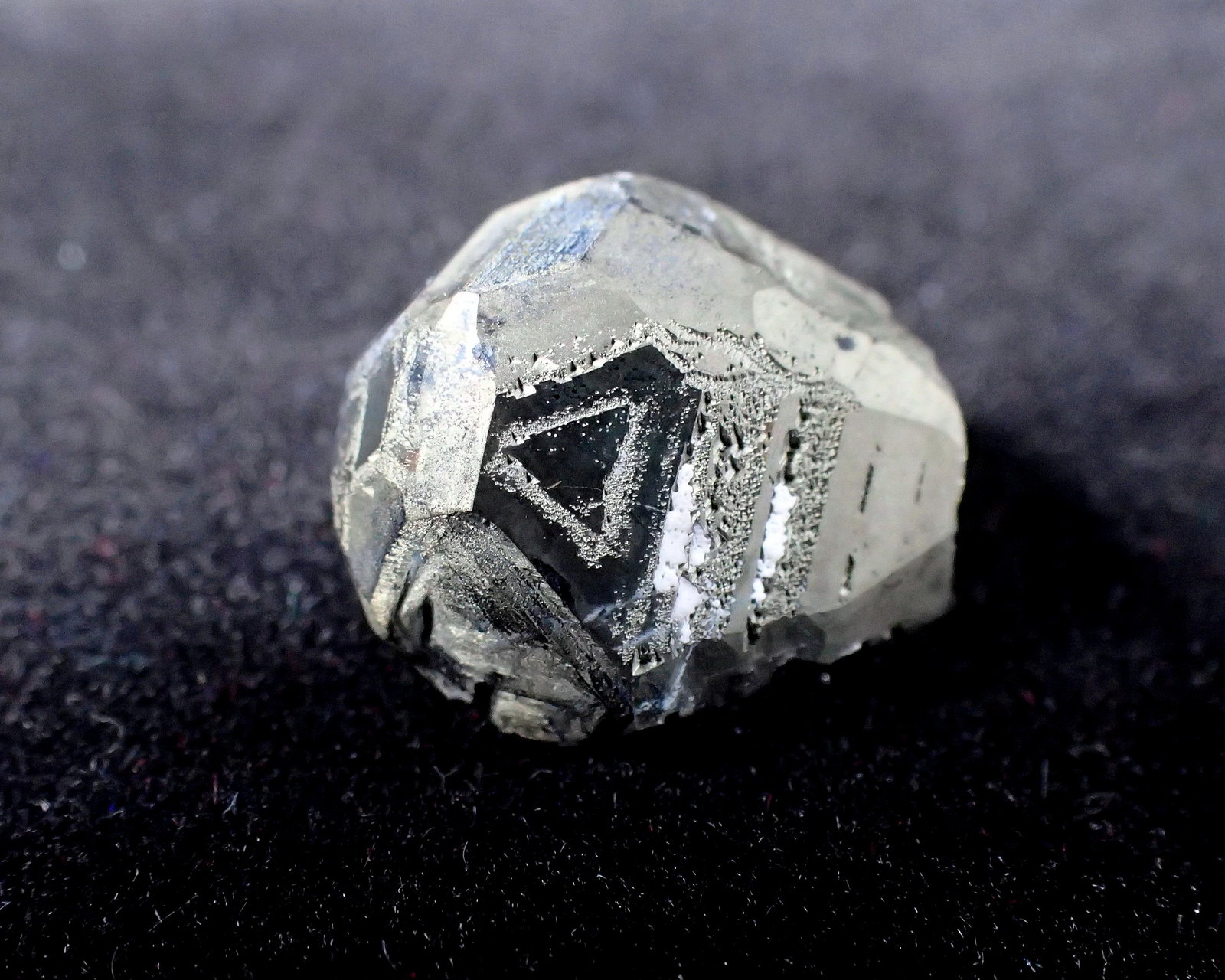 Pyrite
18 mm x 16 mm x 12 mm
(Autor: Don Lum)