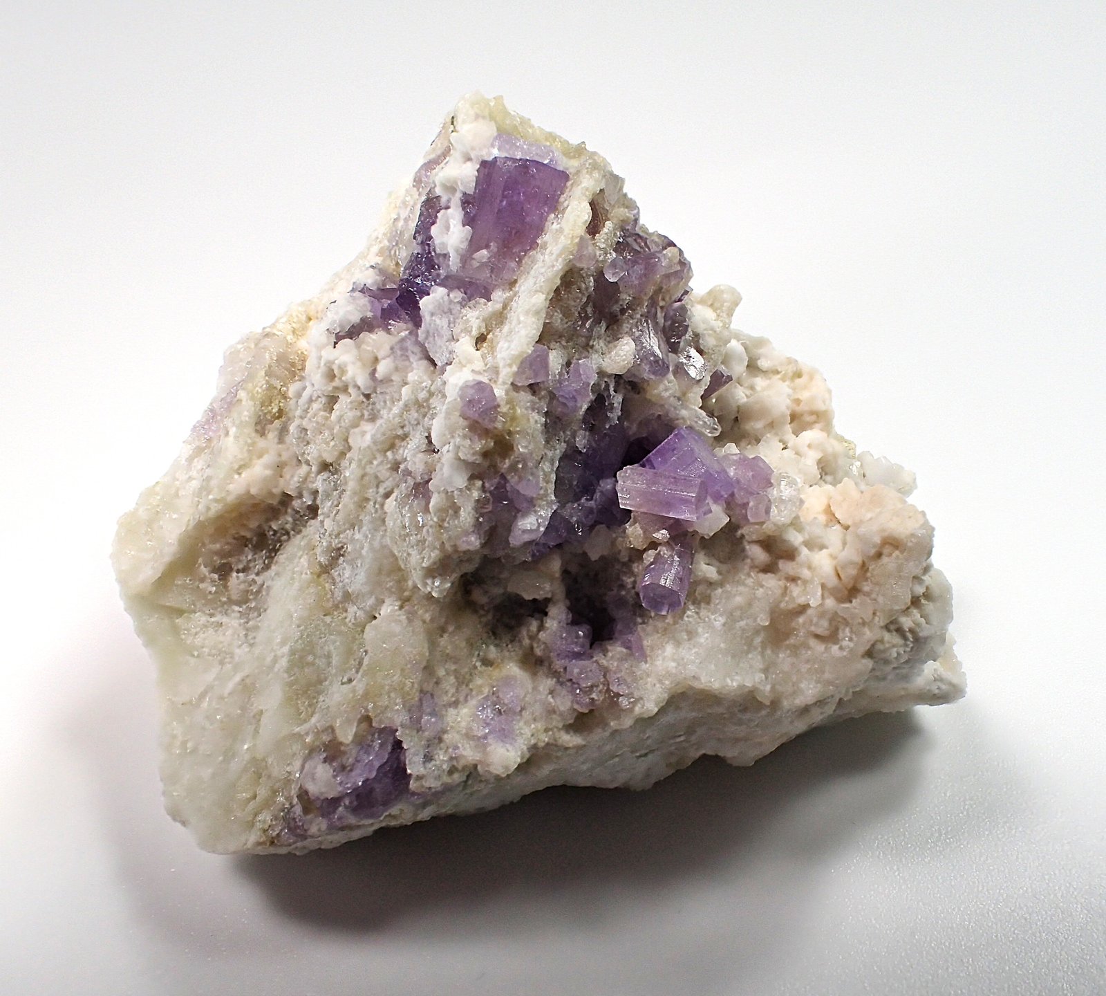 Fluorapatite, Quartz
41 mm x 35 mm x 33 mm
(Autor: Don Lum)