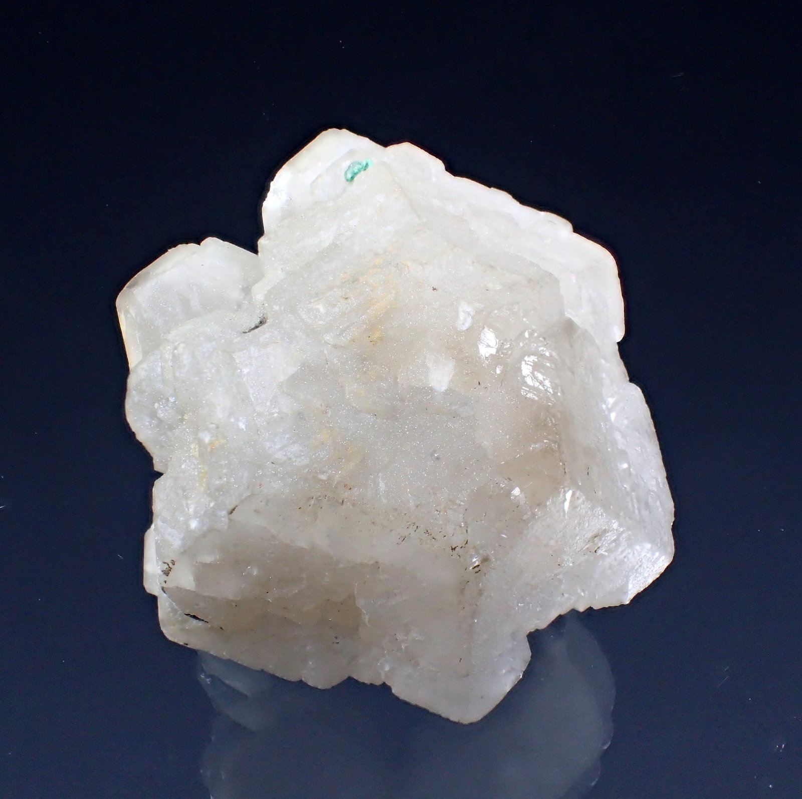 Cerussite
33 mm  x 33 mm x 29 mm
(Autor: Don Lum)