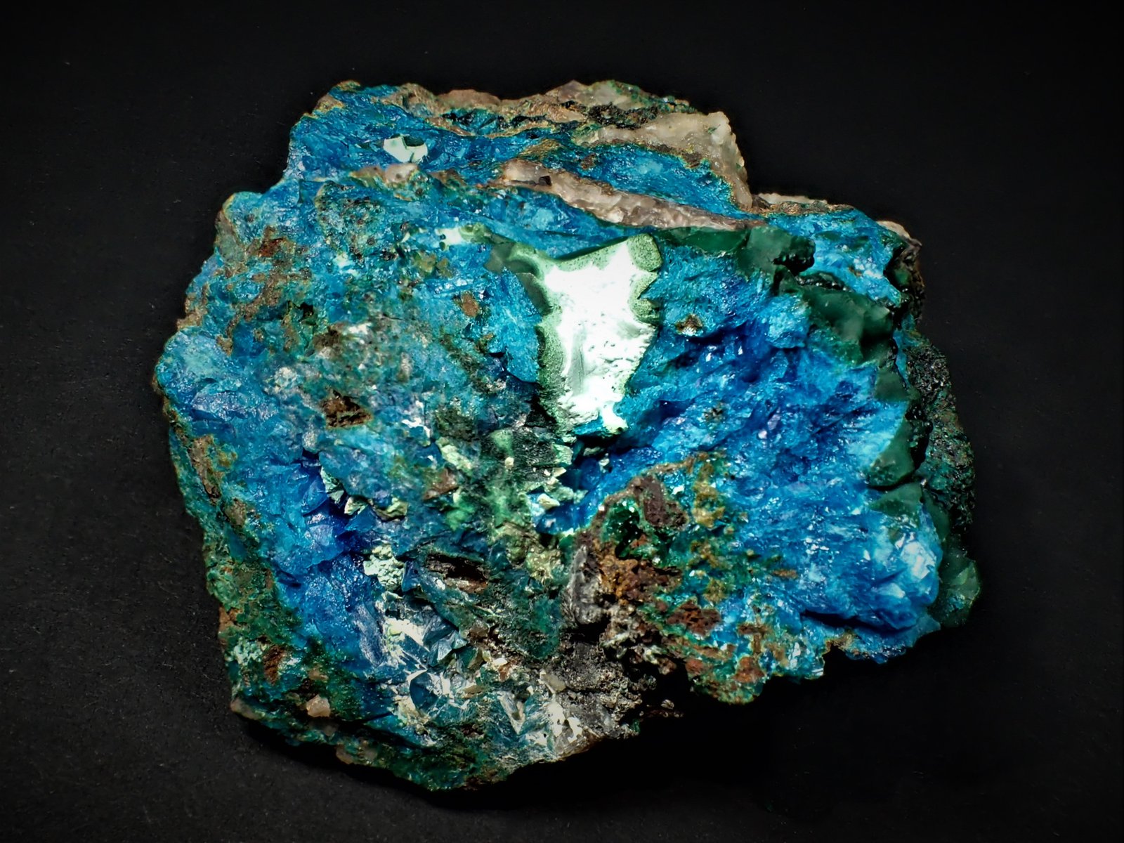 Liroconite, Clinoclase
41 mm x 39 mm x  25 mm
(Autor: Don Lum)