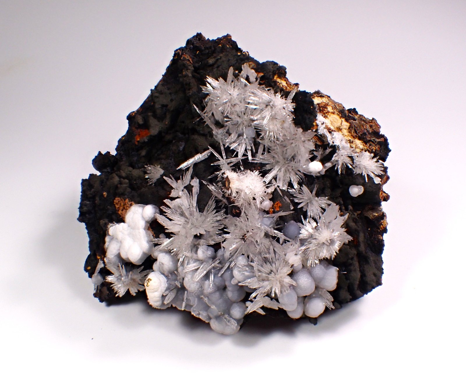 Aragonite, Calcite
114 mm x 112 mm x 79 mm
(Autor: Don Lum)