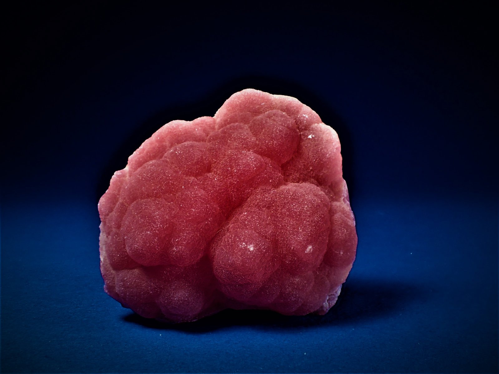 Rhodochrosite
51 mm x 46 mm x 32 mm
(Autor: Don Lum)