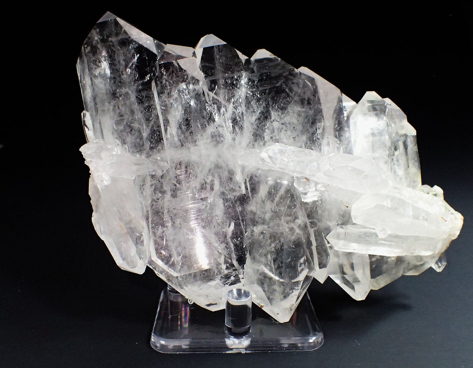 Quartz (variety faden quartz)
145 mm x 116 mm x 52 mm
(Autor: Don Lum)