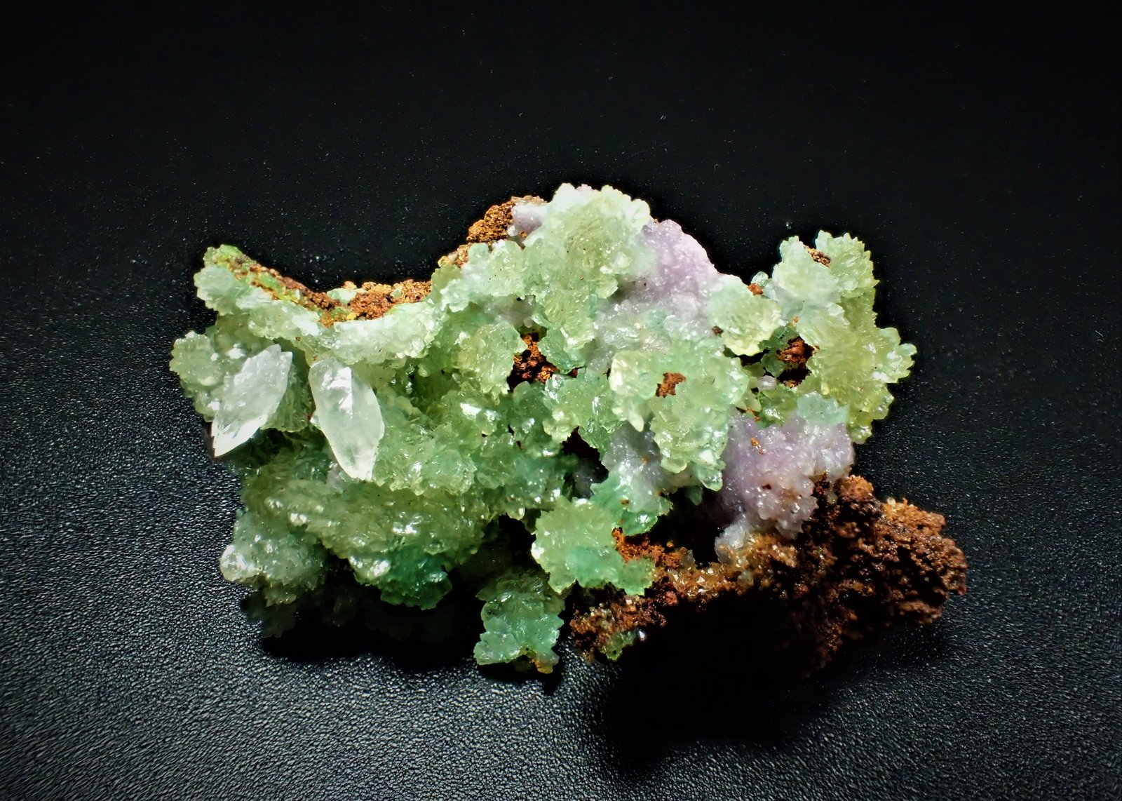 Austinite (variety cuprian austinite), Calcite
39 mm x 36 mm x 21 mm
(Autor: Don Lum)