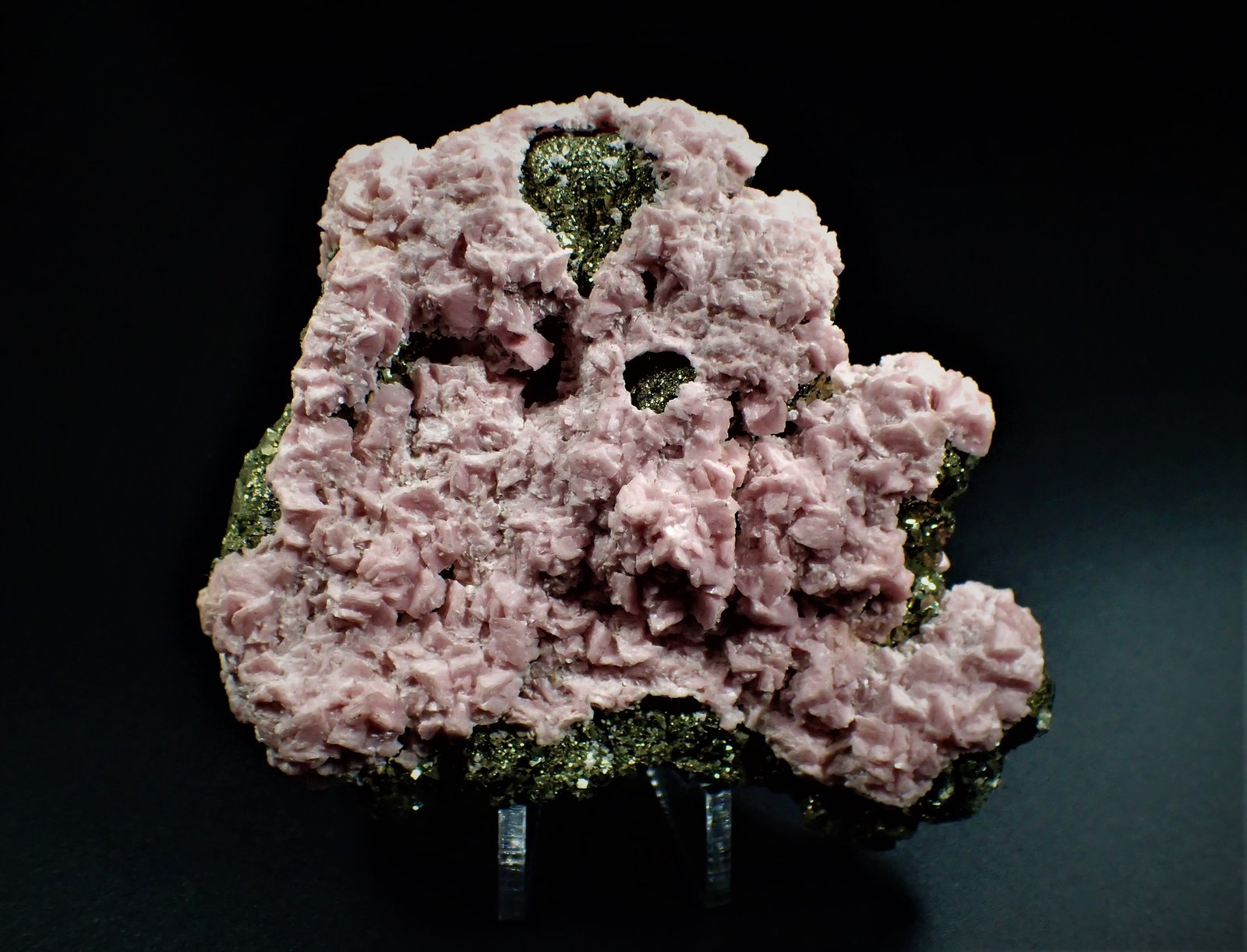Rhodochrosite, Py<br />{LOCALITAT}