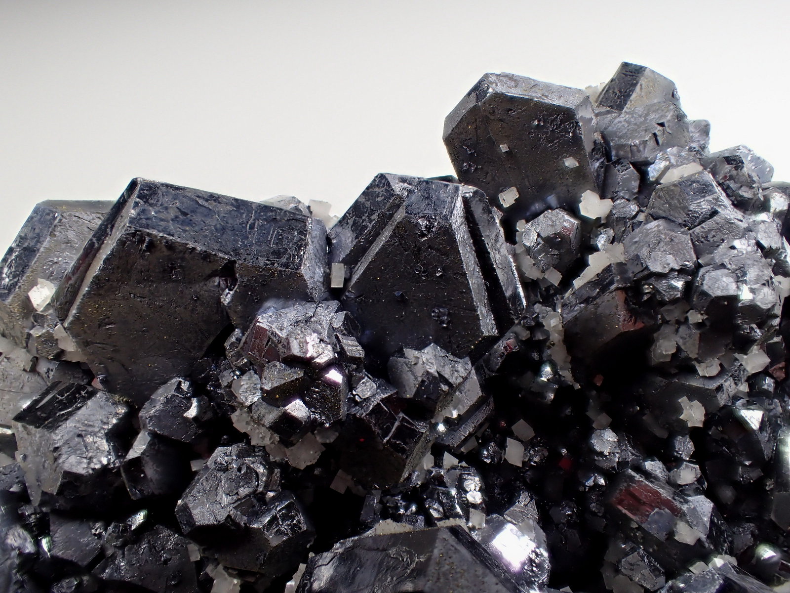 Galena, Dolomite
210 mm x 135 mm x 135 mm
(Autor: Don Lum)