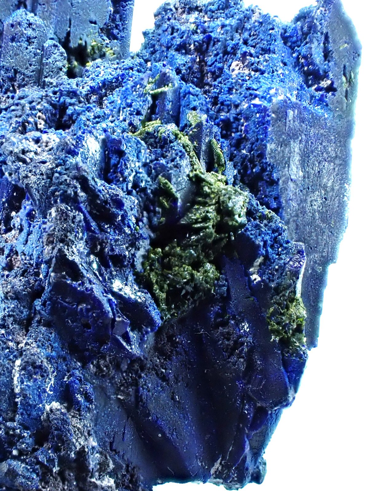 Azurite, Volborthite
38 mm x 27 mm x 19 mm
(Autor: Don Lum)