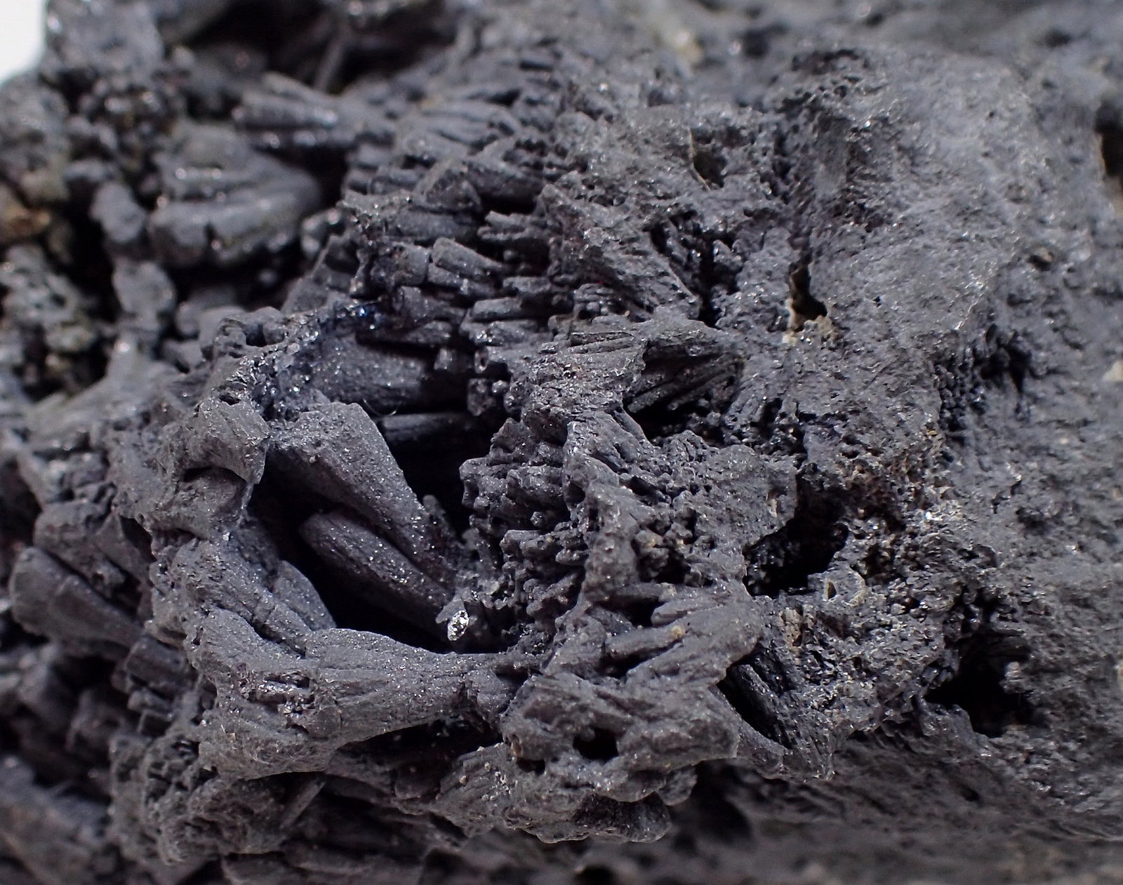 Galena after Pyromorphite
72 mm x 53 mm x 43 mm
(Autor: Don Lum)