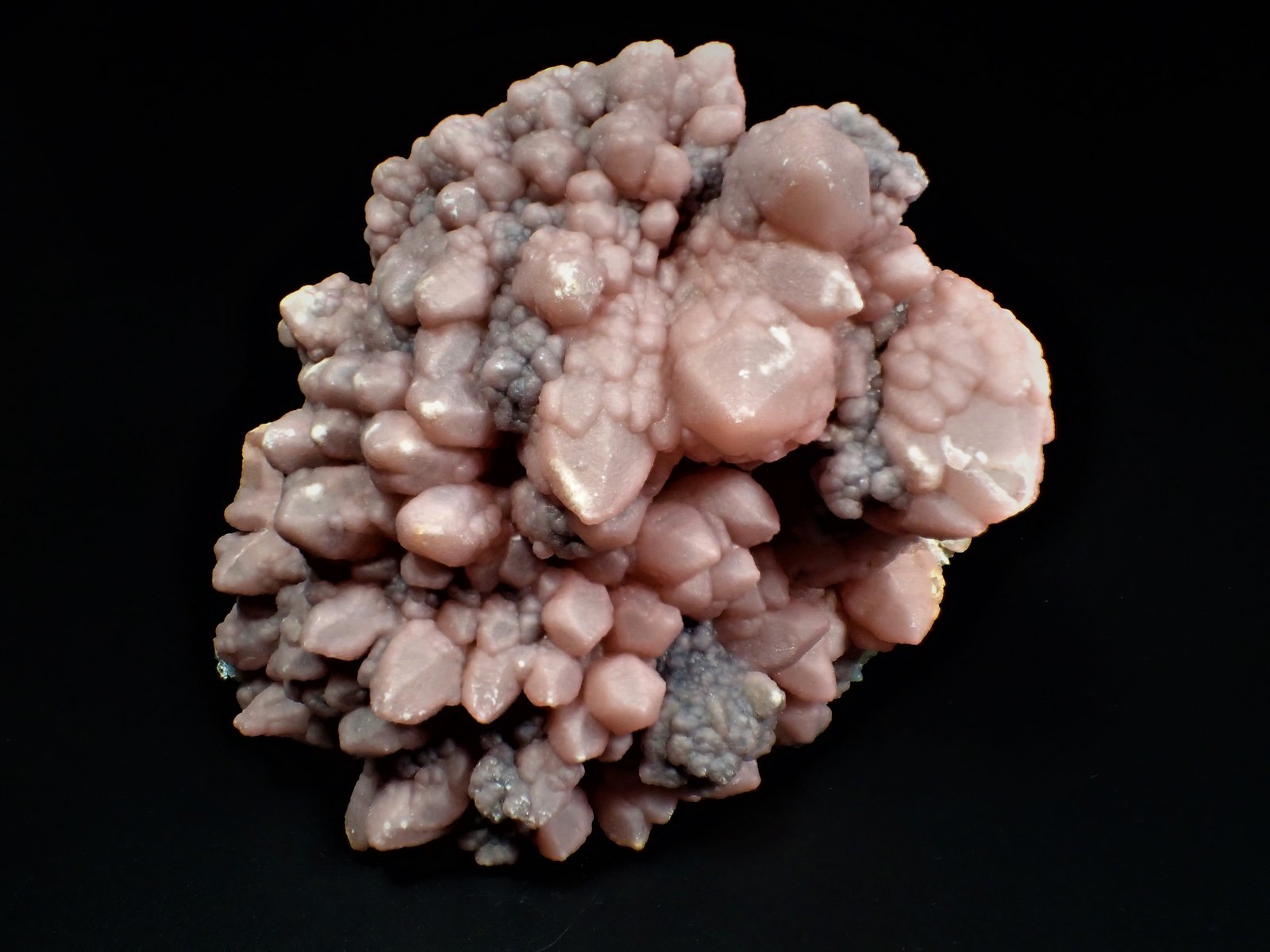 Rhodochrosite, Quartz
11 cm x 9 cm x  6.7 cm
(Autor: Don Lum)