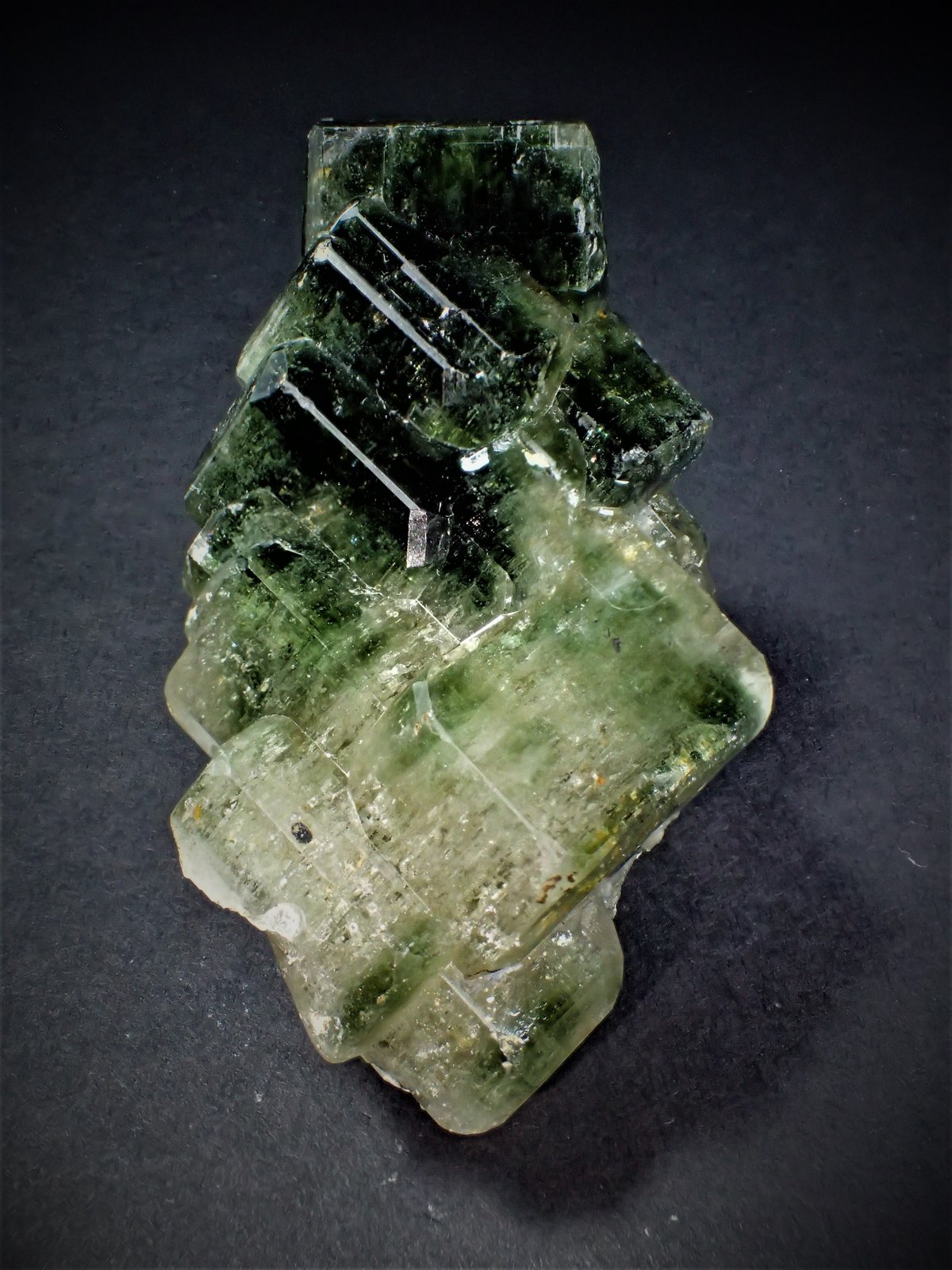 Fluorapatite
64 mm x 58 mm x 43 mm
(Autor: Don Lum)