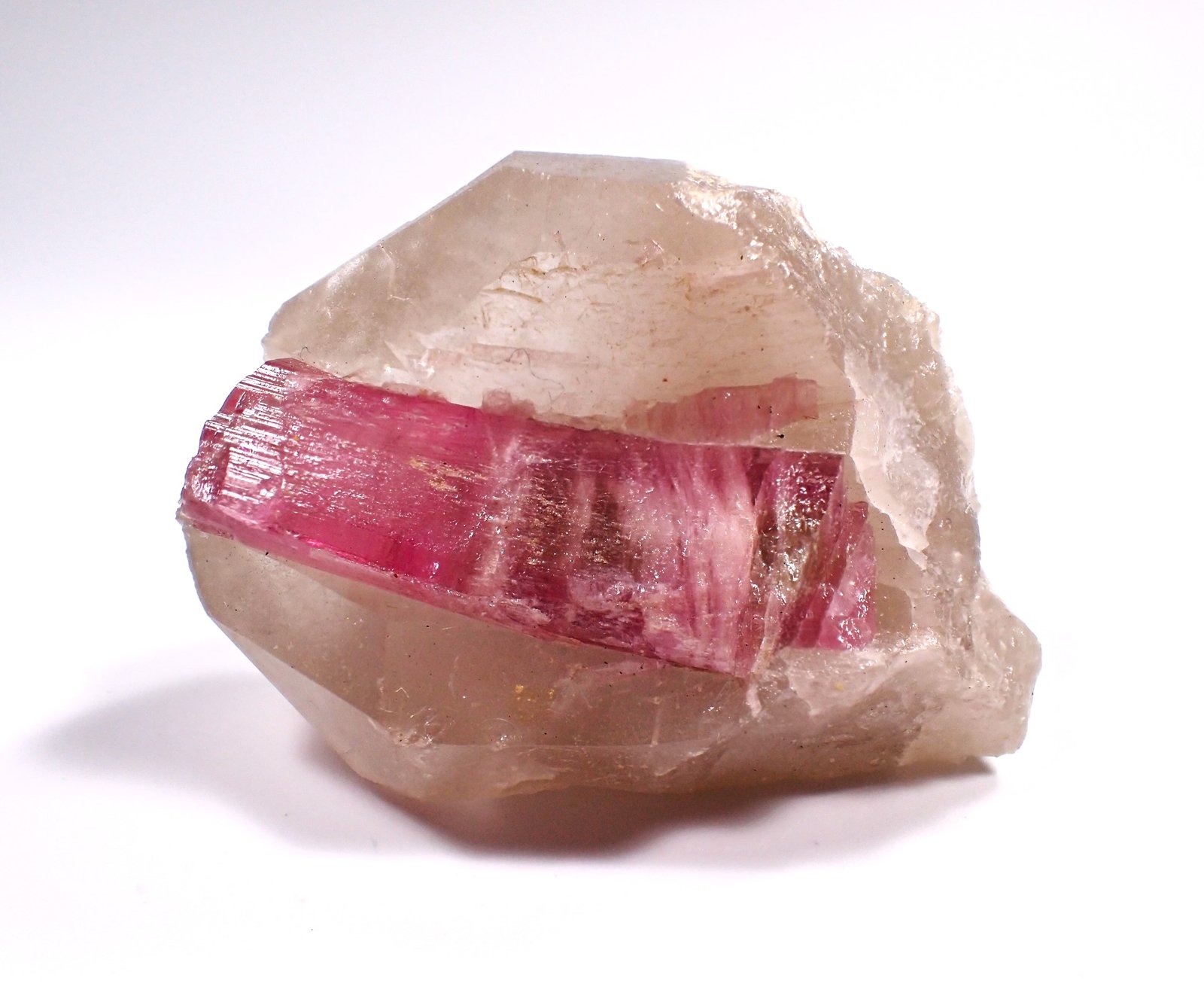 Elbaite (variety rubellite) Tourmaline Group, Quartz
47 mm x 36 mm x 33 mm
(Autor: Don Lum)