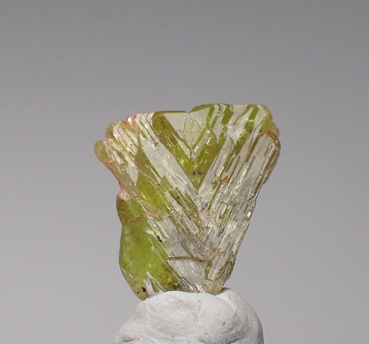 Chrysoberyl
15 mm x 15 mm x 14 mm
(Autor: Don Lum)