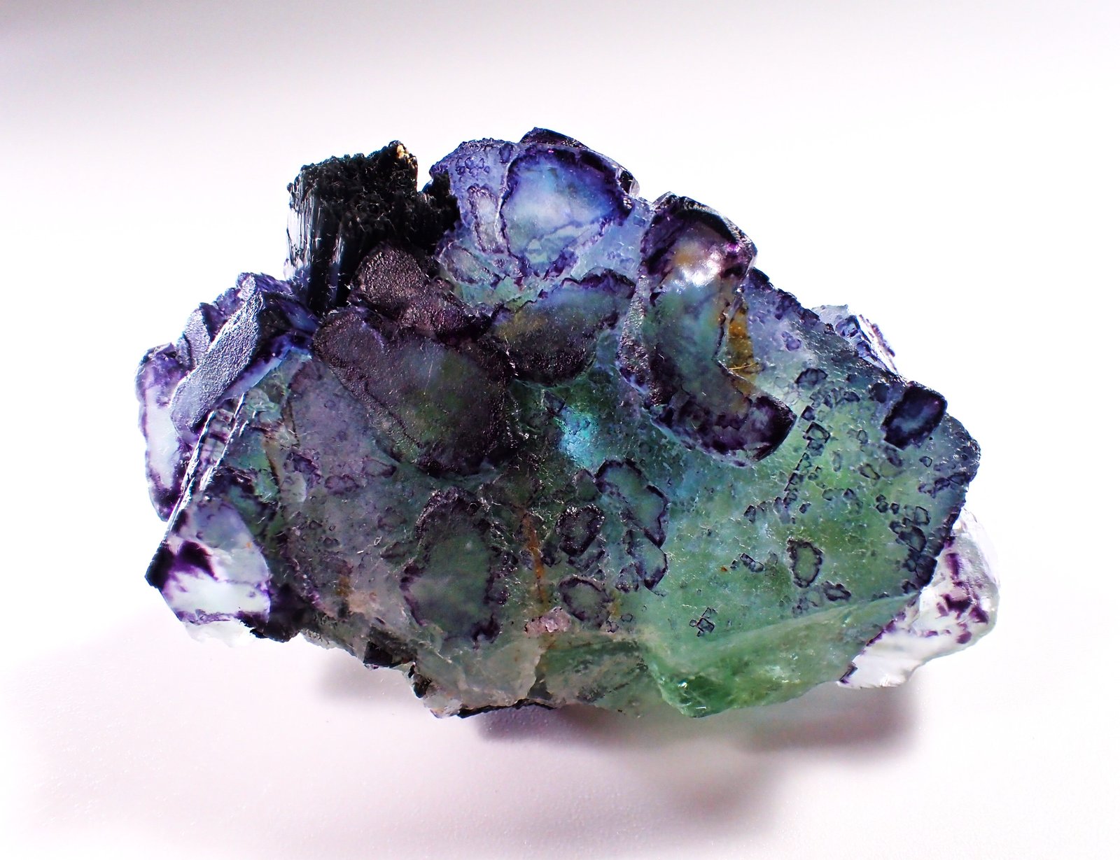 Fluorite, Schorl, Feldspar
58 mm x 34 mm x 30 mm
(Autor: Don Lum)